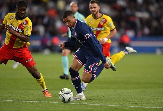 朗斯客场逼平尼斯，法甲保级压力不减的简单介绍