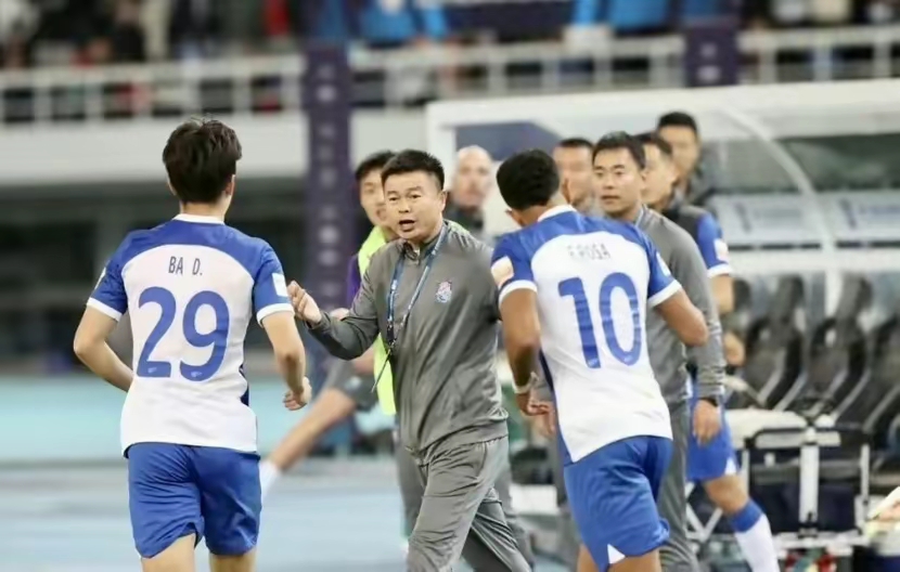 关于客场作战取得重要胜利，保持不败纪录的信息