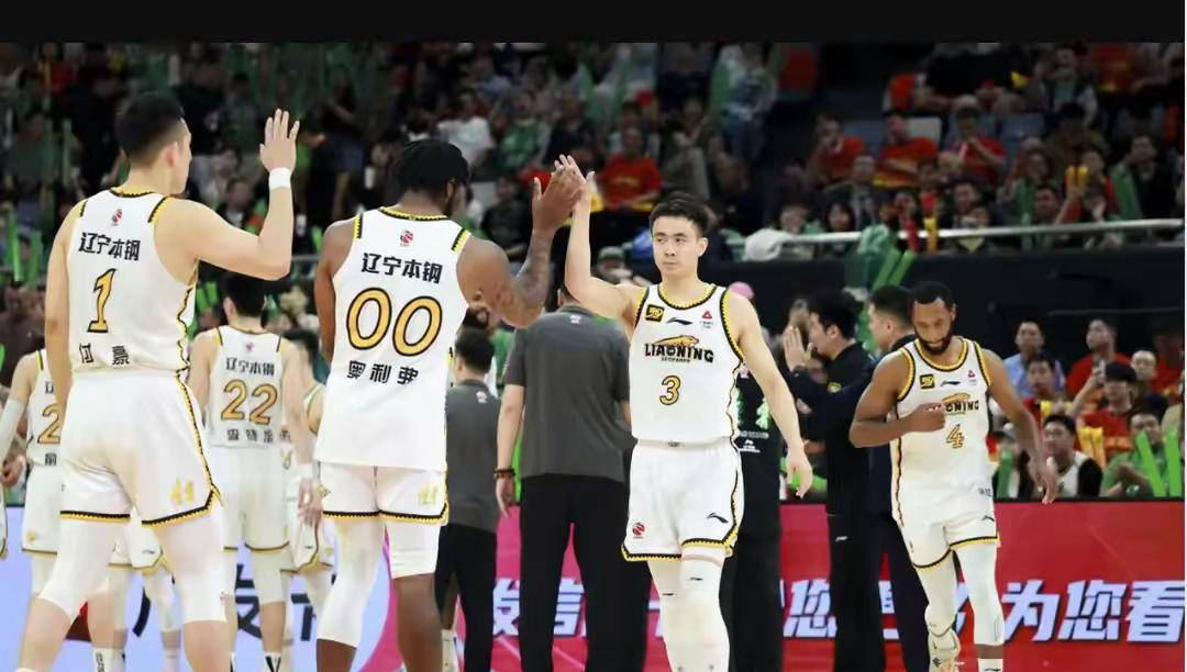 辽宁男篮胜出最新一场比赛，全队表现抢眼