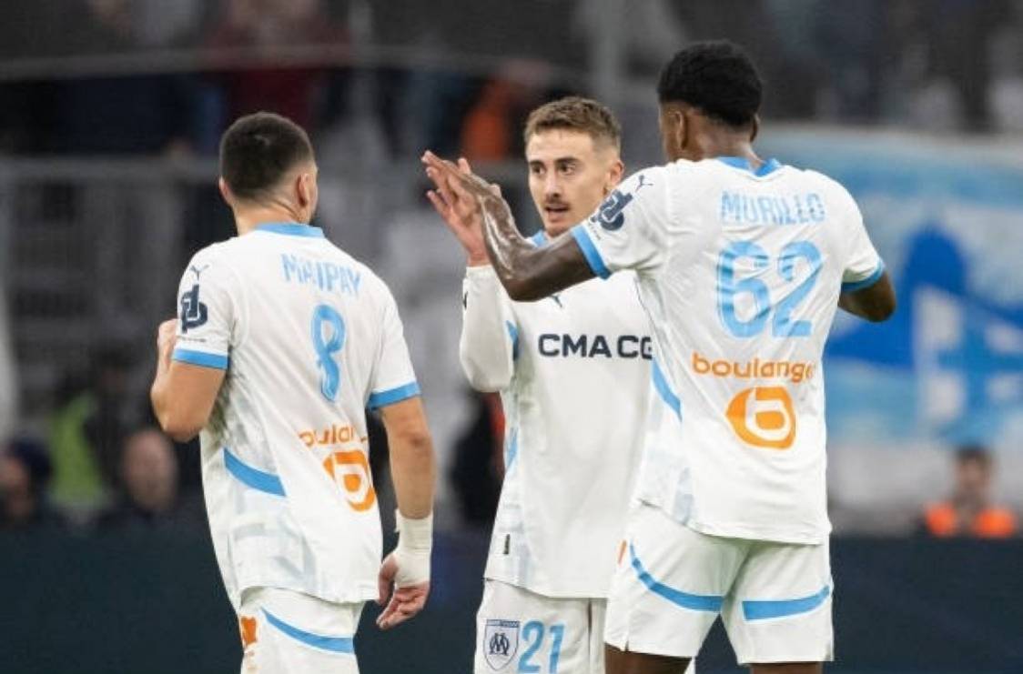 包含里尔客场击败勒阿弗尔，豪取三分的词条