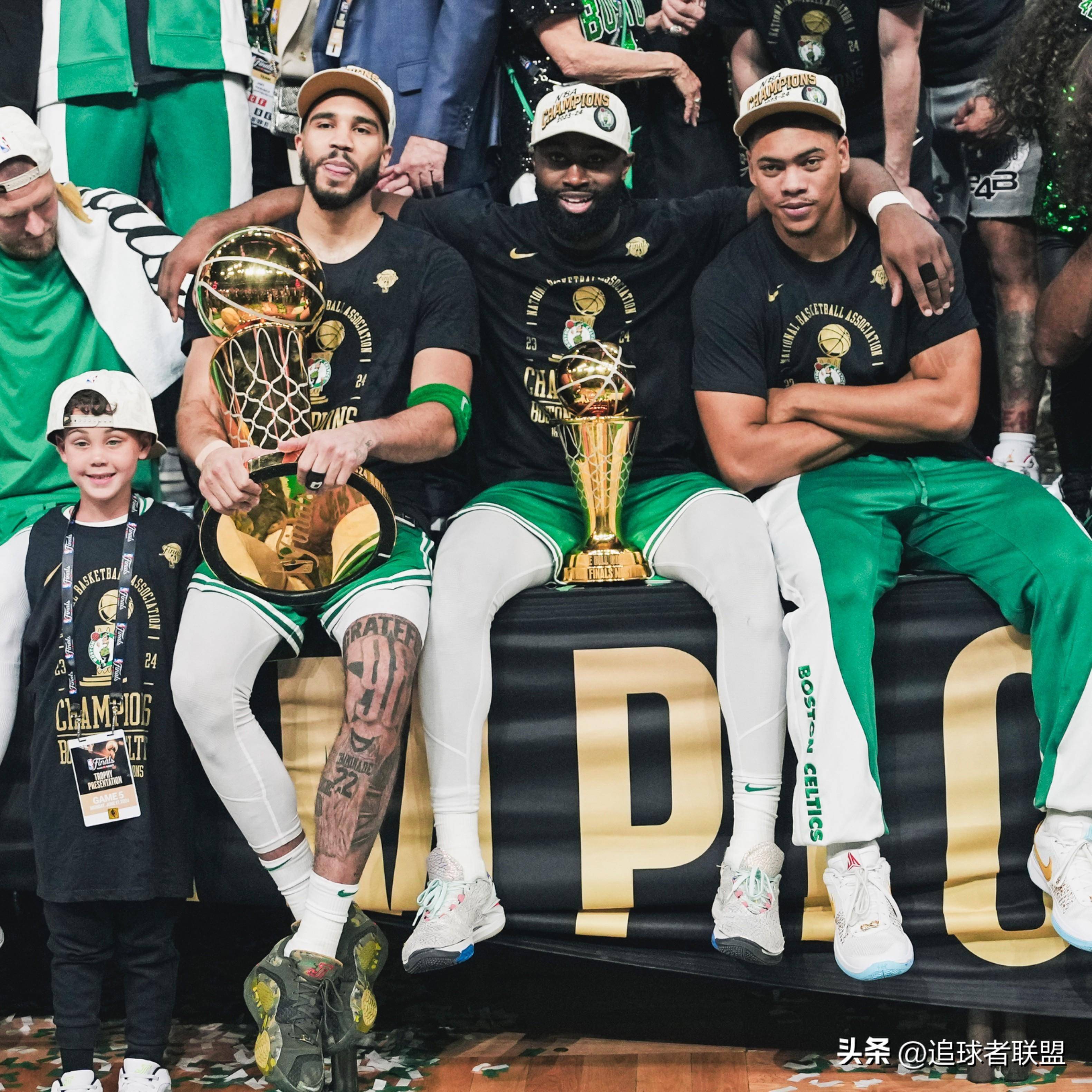 欧文三巨头联手，东契奇得分突破，火箭冲击季后赛！的简单介绍