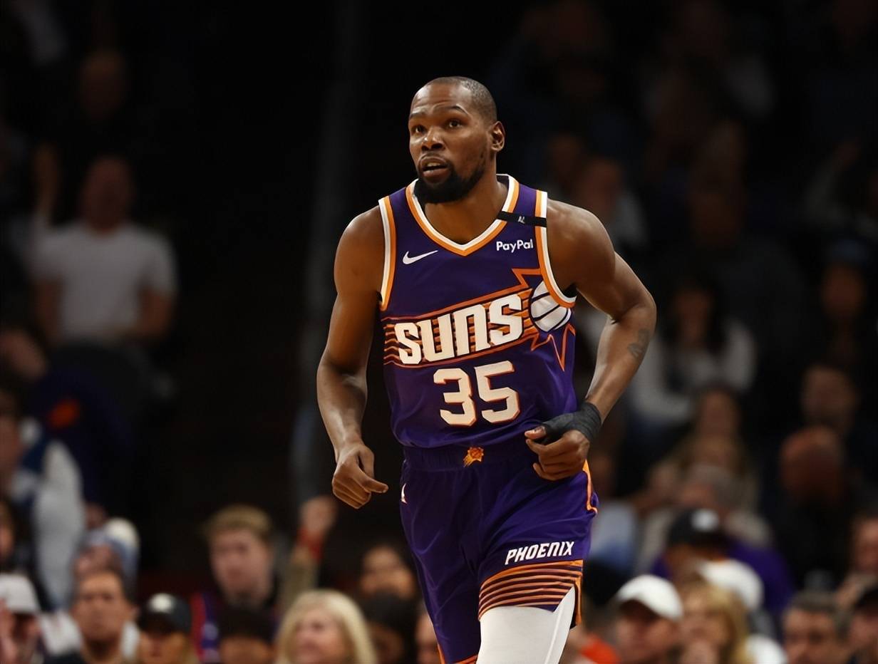 包含湖人官方公布新规，公牛引发争议，杜兰特球迷热议！的词条