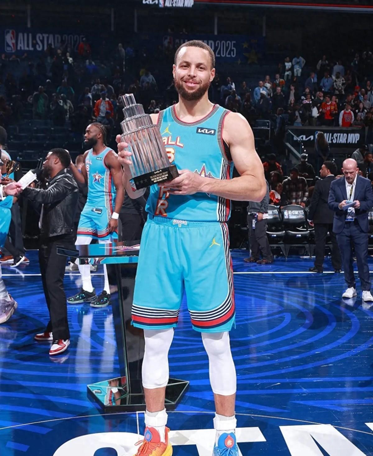 关于黄蜂陷入低谷，全明星入选连败，杜兰特球队命运悬念！的信息