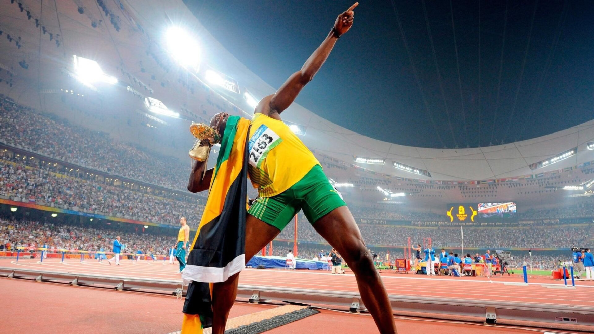 “TheShy赛事官方发布败北新规，拜仁争议不断！”